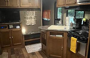 Creekside Hideaway