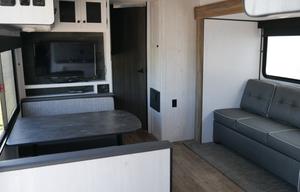 Family Bunkhouse + Starlink | Golf Cart Option!