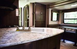 2018 Keystone RV Summerland 2720BH