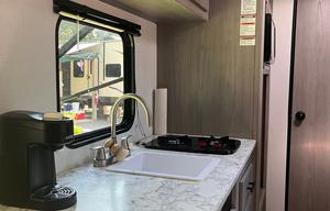 Light & Cozy Camper