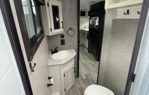 2022 Jayco Jay Feather 24BH