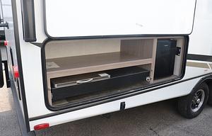 2022 Sunset Trail SS242BH RV rental photo 11