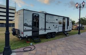 2021 Cherokee Grey Wolf Black Label 26DBHBL