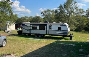 2022 SportTrek ST327VIK RV rental photo 6