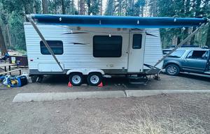 Keystone Hideout 19FLB Travel Trailer + Extras