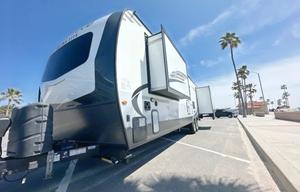 T4 2020 RockWood Ultralite 2910SB** Sleeps 10!!