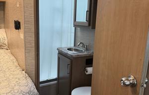 Thor Chateau 22E — Your Home on the Road Awaits!