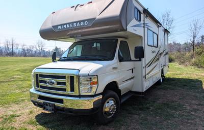 Winnebago Spirit | Cozy Class C RV with 3 slides