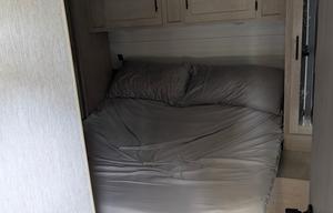 2024 Salem: Spacious Kitchen & Hidden Guest Room