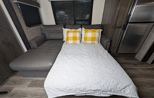 Starcraft Autumn Ridge | Comfy Modern Camper