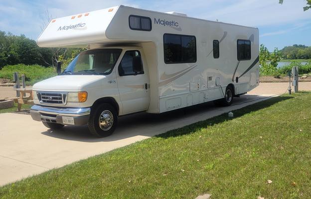 Four Winds Majestic RV
