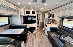 Luxury Personified: The Holiday Rambler