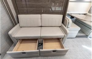 Mercedes Class C, 5pp,Solar,AC,Generator, Starlink