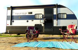 **Rent my 2022 RV Delivered to RV Parks+Sleeps 5**