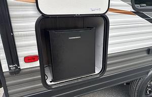 2024 Wildwood FSX 167RBK RV rental photo 11