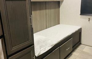 Kids Love The Hitch Hiker 2021 UltraLite-Sleeps 11