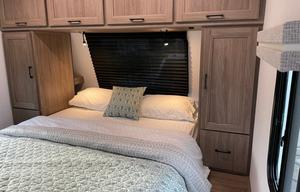 2025 Freedom Express 1.5 Bath, Fully Equipped!