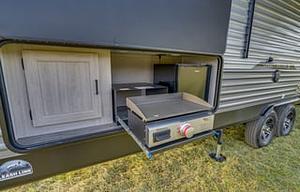BRAND NEW! 2025 Catalina Legacy 293QBCK Bunk House