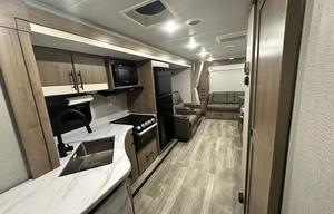 Bonnaroo Friendly RV w/4 Bunks! **Delivery Only**