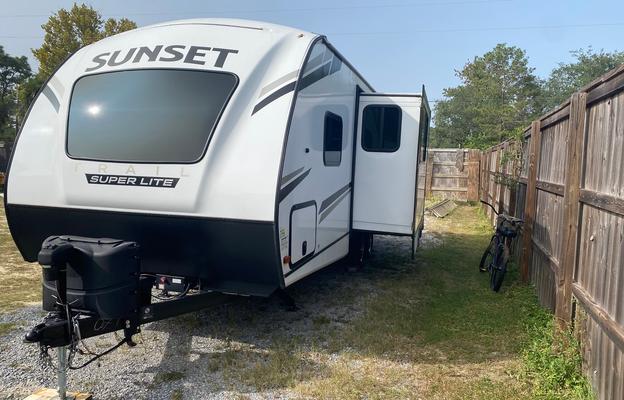 2023 Sunset Trail SS222RB RV rental photo 1