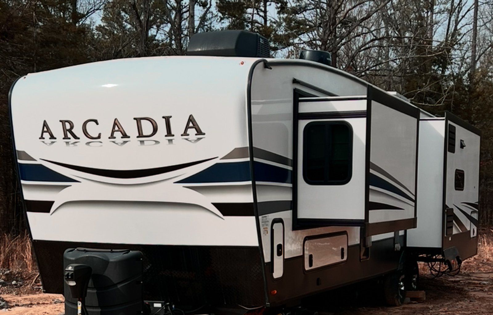 Arcadia 370 RL - Luxurious Camping