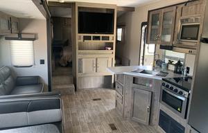 2021 Palomino Puma 295BHSS