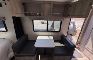 Lil Cozy Ready to Book Great for First Time RV'ers