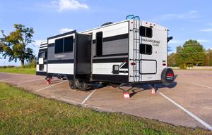 AMAZING BUNKHOUSE CAMPER!