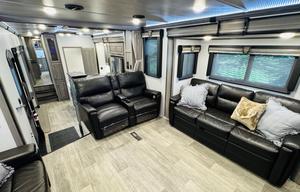 Hannah's Montana - 2021 Keystone RV Montana 3761FL