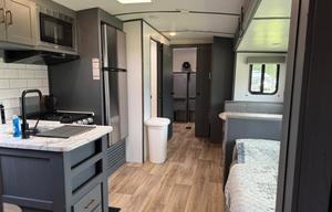 The Voyager~ 2 bed/1 bath Quad bunks, sleeps 8