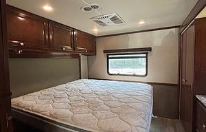 Travel with Ease & Comfort! Pets Welcome