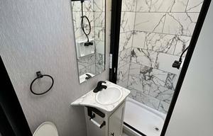 Modern Family Suite Basecamp 26'CrossTrail Class C