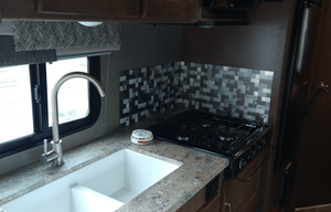 2019 Winnebago Minnie Winnie 22R