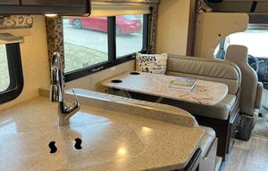2018 Thor Motor Coach Four Winds 31W