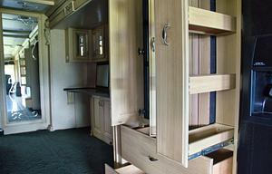 2008 American Coach American Heritage 45B
