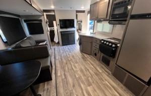 NEW 2022 Starcraft - We deliver to your campsite.
