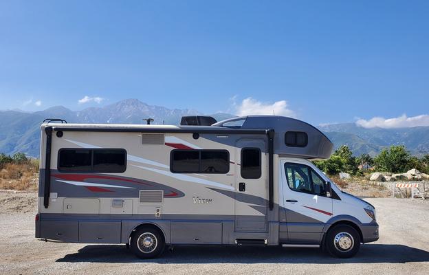 2017 Winnebago View 24J RV rental photo 1