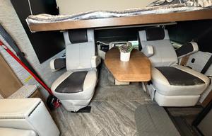 A-6 Newmar  33' , King Bed, Easy-Drive — Sleeps 5