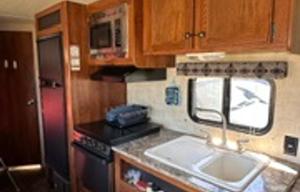 2015 Keystone Hideout 24BH