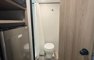 Clean & Cozy Coleman 17B Camper