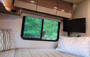 The Best View - 24 ft. Mercedes Winnebago View