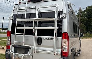 The Cozy Cruiser-Pet Friendly!
