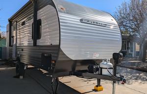 Lucinda: 2025 Sun-Lite 19RB - under 3k lbs