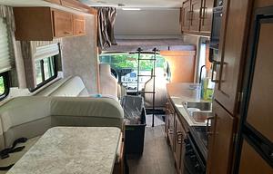 2019 Winnebago Minnie Winnie 31G