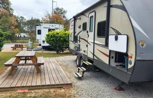 2018 Dutchmen RV Coleman Light 2305QB RV rental photo 1