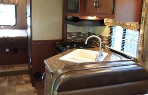 2017 Thor Motor Coach Chateau 29G HAL1830