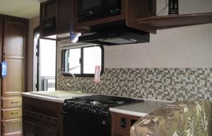 2015 Jay Feather Ultra Lite X213 RV rental photo 13