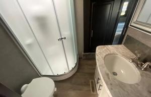 Beautiful 5th wheel bunkhouse retreat w/delivery!