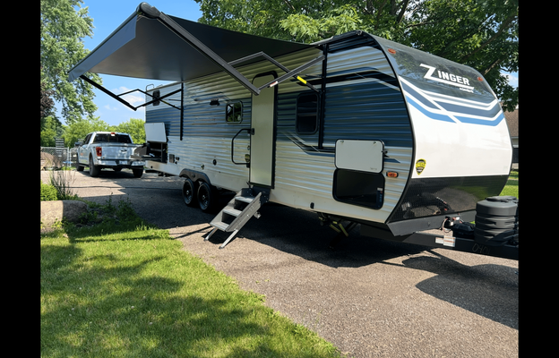 2024 Zinger ZR290KB RV rental photo 1