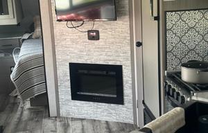 2023 Dutchmen RV Coleman Light 2755BH